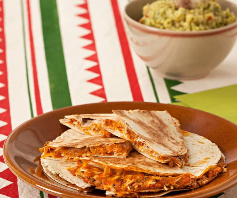 Tortille z kurczakiem i guacamole Tortille z kurczakiem i guacamole