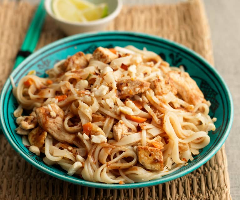Pad Thai z kurczakiem Pad Thai z kurczakiem