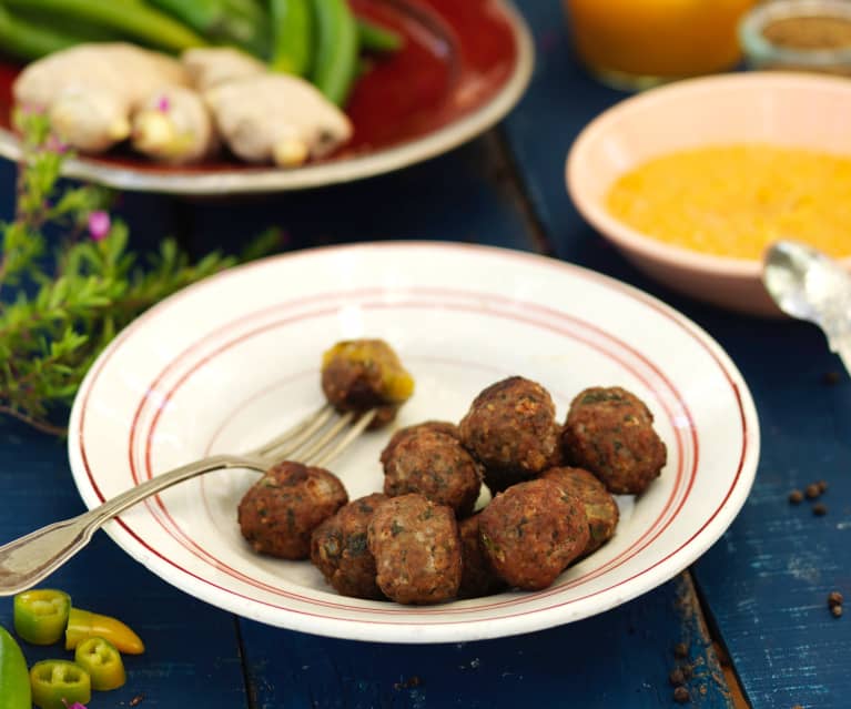 Kofty z jagnięciny i chutney z mango Kofty z jagnięciny i chutney z mango