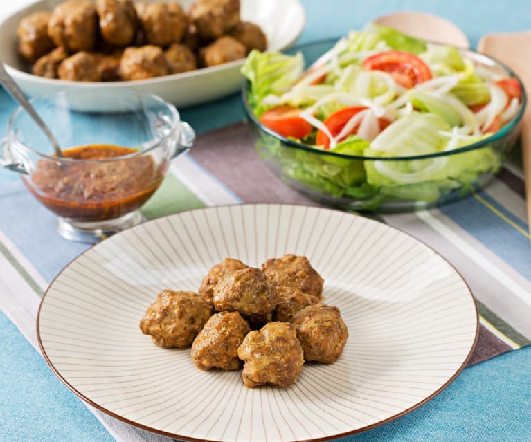 Kotlety z jagnięciny z chimichurri i sałatką Kotlety z jagnięciny z chimichurri i sałatką