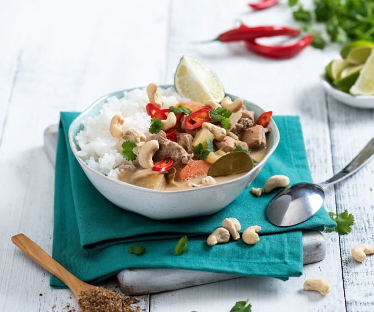 Massaman curry z kurczakiem Massaman curry z kurczakiem