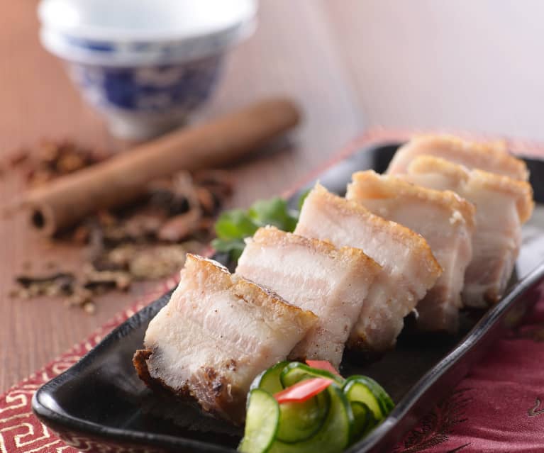 Pieczony boczek w pięciu smakach Pieczony boczek w pięciu smakach