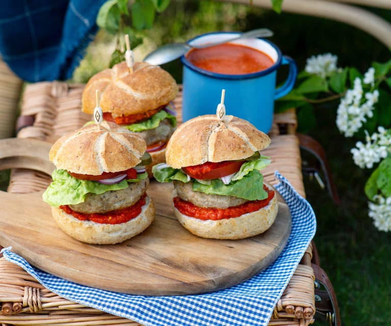 Burgery wieprzowe na Varomie i krem paprykowy z ajvarem Burgery wieprzowe na Varomie i krem paprykowy z ajvarem