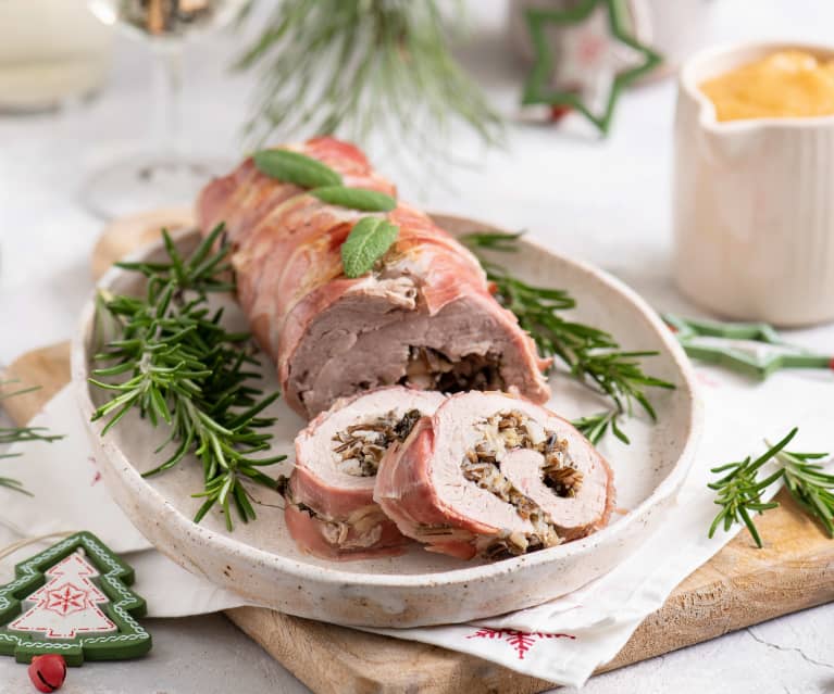 Pieczona rolada wieprzowa z sosem jabłkowym Pieczona rolada wieprzowa z sosem jabłkowym
