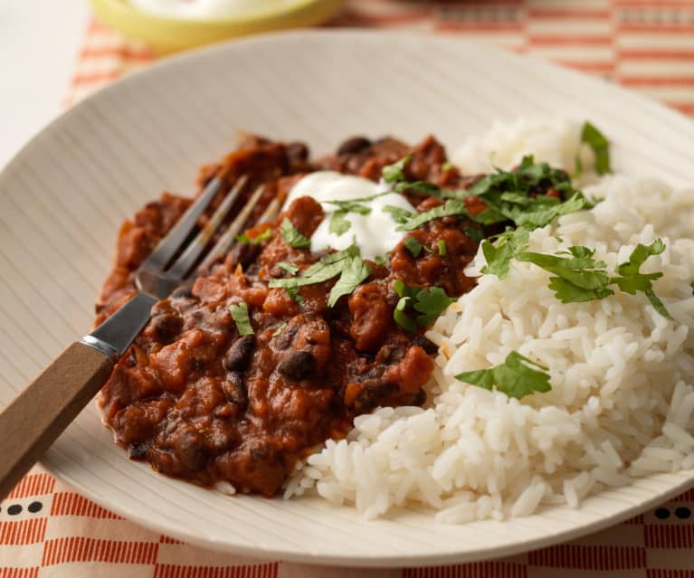 Szybki gulasz z chorizo i fasoli Szybki gulasz z chorizo i fasoli