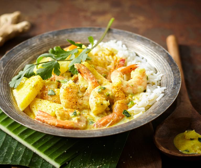 Curry z krewetkami, cukinią i ananasem Curry z krewetkami, cukinią i ananasem