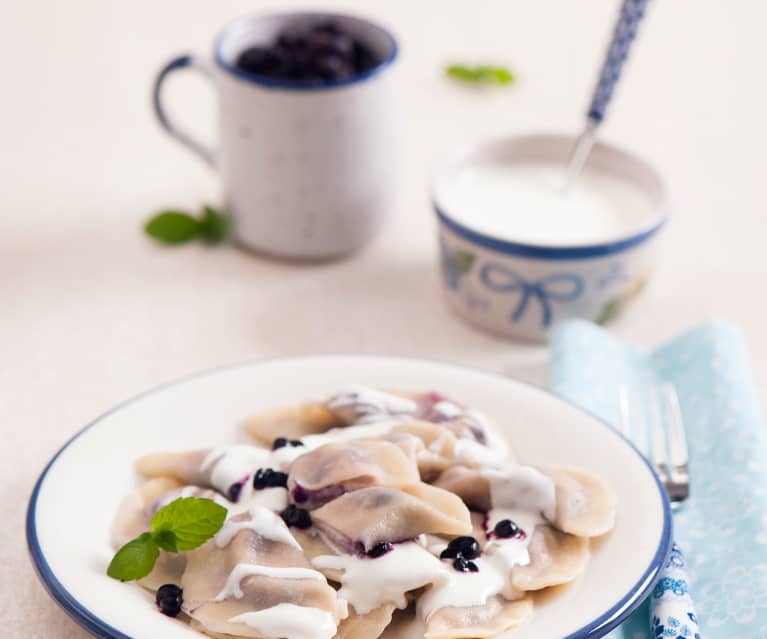 Pierogi z serem i jagodami Pierogi z serem i jagodami
