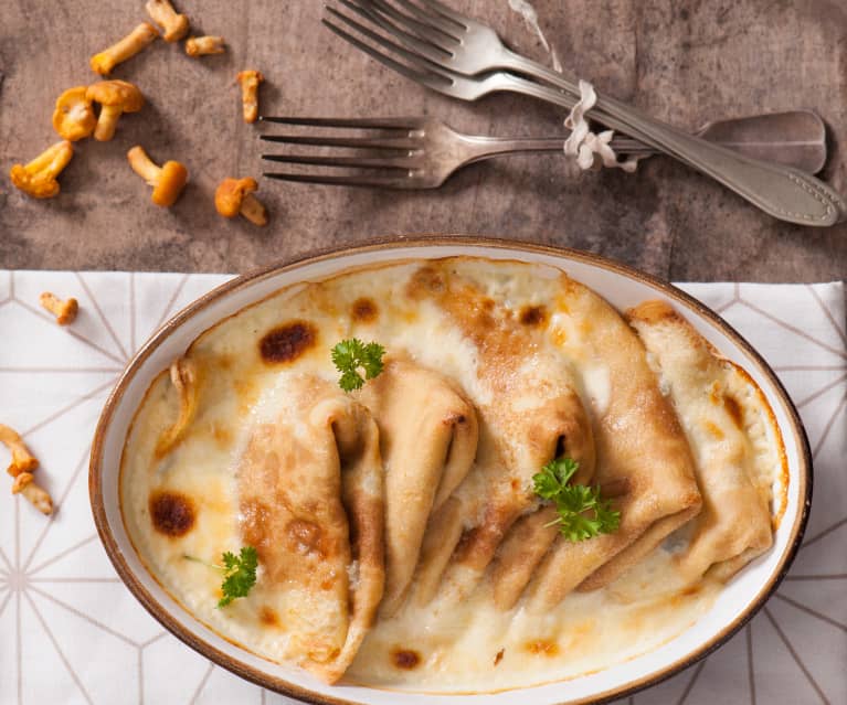 Naleśniki zapiekane z kurkami i ricottą Naleśniki zapiekane z kurkami i ricottą