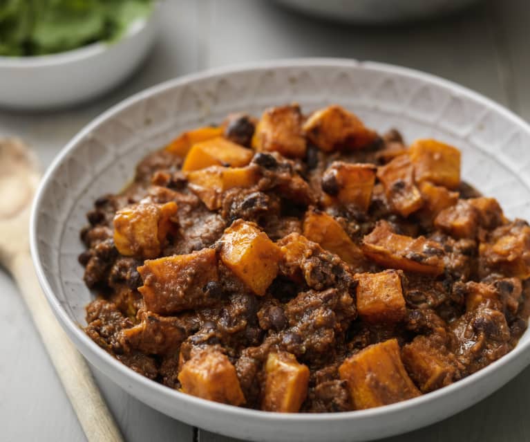 Chili z pieczoną dynią piżmową i czarną fasolą Chili z pieczoną dynią piżmową i czarną fasolą