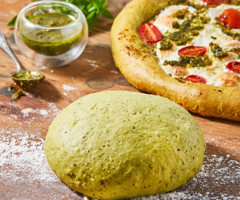 Ciasto na pizzę z pesto bazyliowym Ciasto na pizzę z pesto bazyliowym