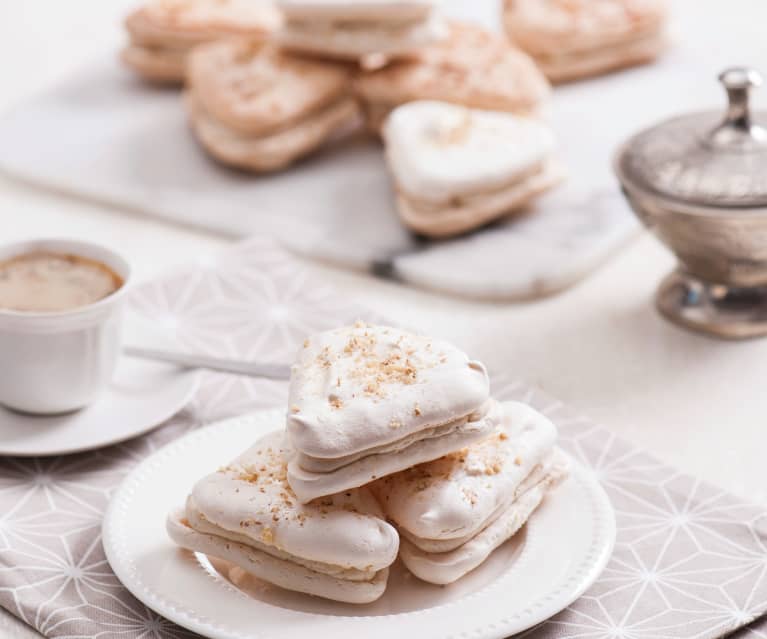 Ciastka bezowe "Sokoły" Ciastka bezowe "Sokoły"