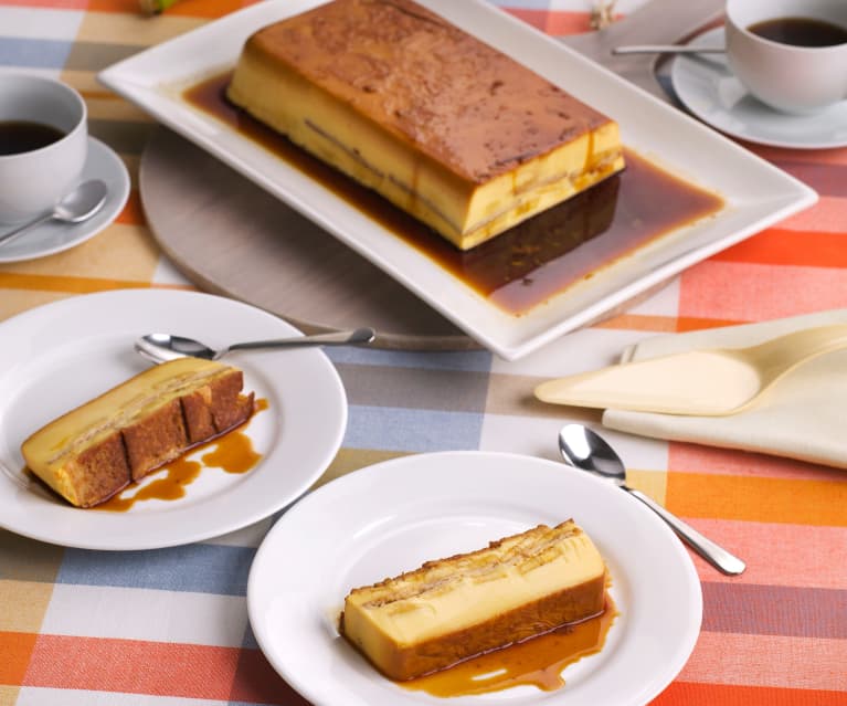 "Flan" na zimno z bananami i ciastkami korzennymi "Flan" na zimno z bananami i ciastkami korzennymi