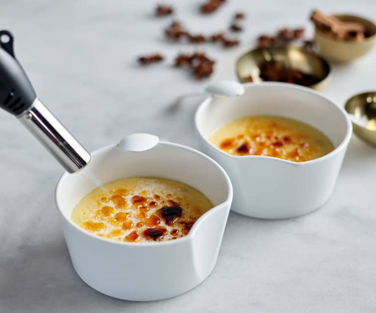 Krem kataloński (crema catalana) z przyprawami korzennymi Krem kataloński (crema catalana) z przyprawami korzennymi