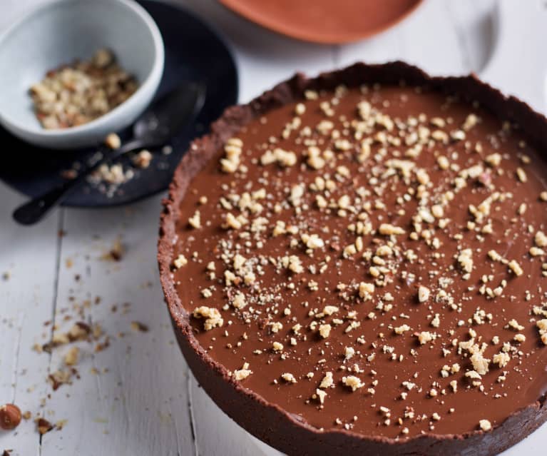 Tarta czekoladowo-orzechowa bez pieczenia Tarta czekoladowo-orzechowa bez pieczenia