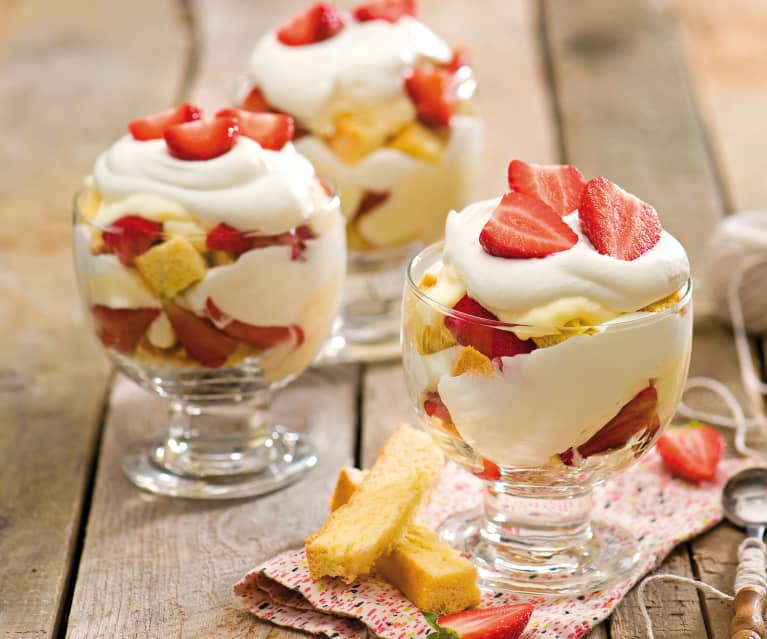 Trifle z truskawkami Trifle z truskawkami