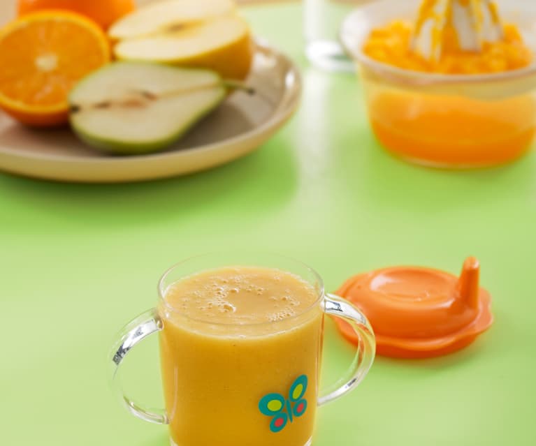 Koktajl owocowy z sokiem pomarańczowym Koktajl owocowy z sokiem pomarańczowym