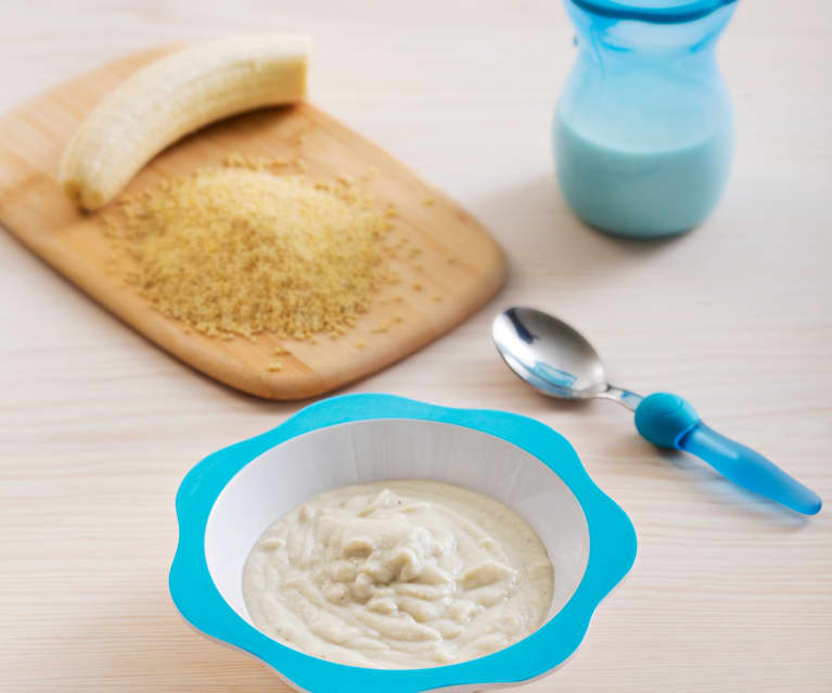 Kleik z kaszą jaglaną, bananem i mlekiem Kleik z kaszą jaglaną, bananem i mlekiem