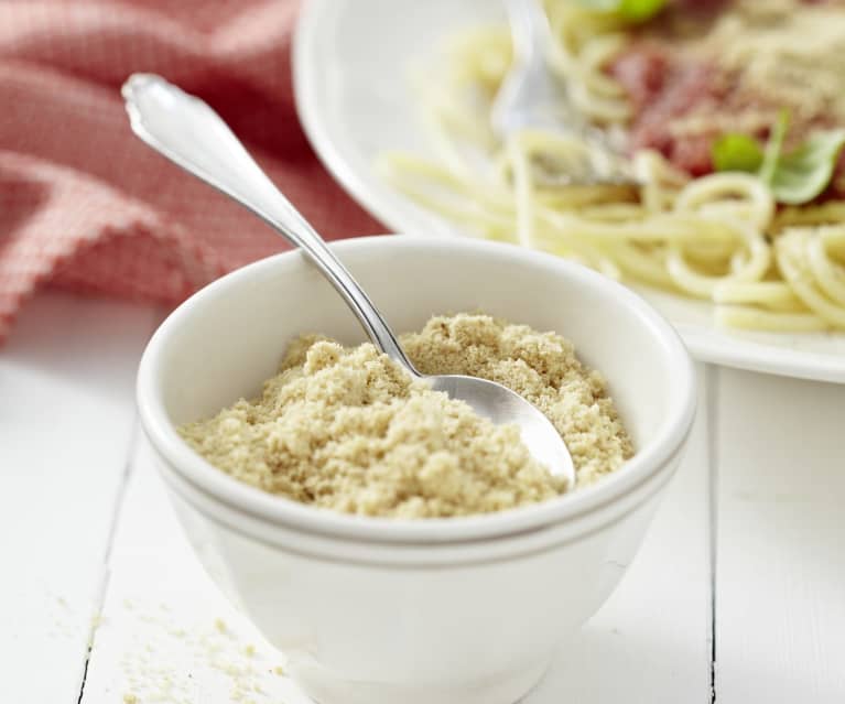 Wegański parmezan Wegański parmezan