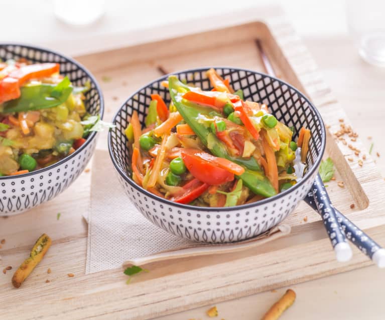 Warzywny stir-fry z curry  Warzywny stir-fry z curry