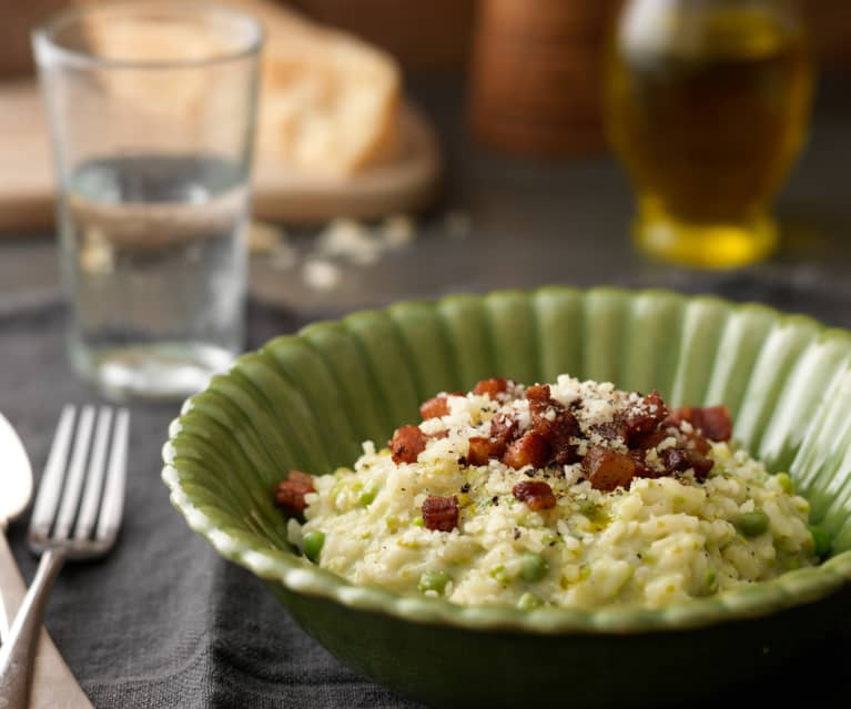 Risotto z zielonym groszkiem i boczkiem Risotto z zielonym groszkiem i boczkiem
