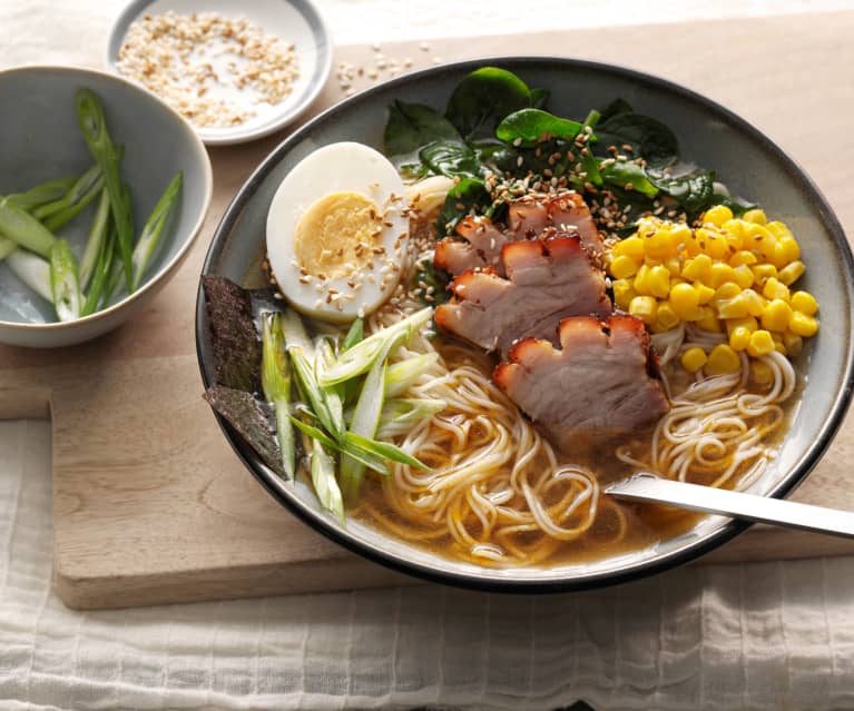Japońska zupa ramen Japońska zupa ramen