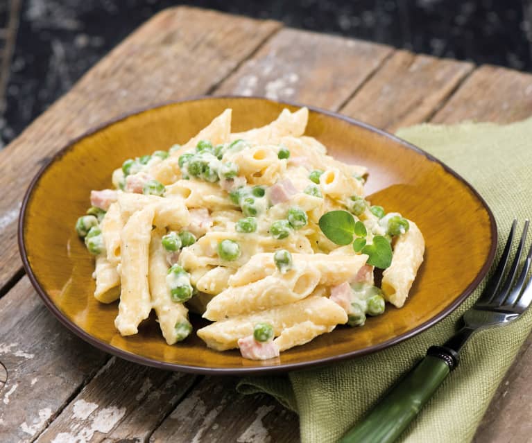 Penne w sosie serowo-śmietanowym Penne w sosie serowo-śmietanowym