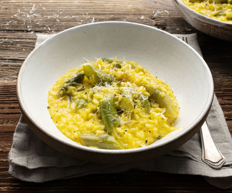 Szafranowe risotto ze szparagami Szafranowe risotto ze szparagami