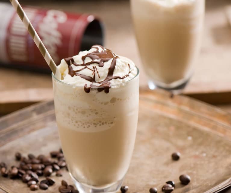 Frappuccino z czekoladowym likierem Frappuccino z czekoladowym likierem