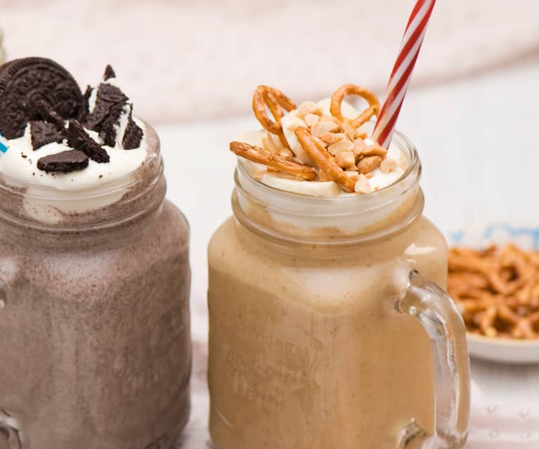 Koktajl bananowy z masłem orzechowym Koktajl bananowy z masłem orzechowym