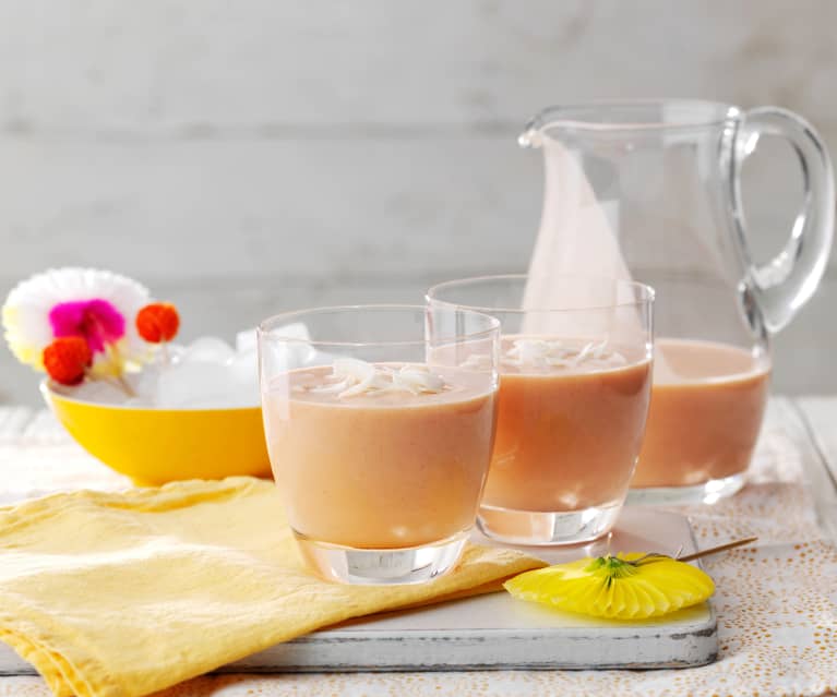 Tropikalne smoothie z truskawkami Tropikalne smoothie z truskawkami