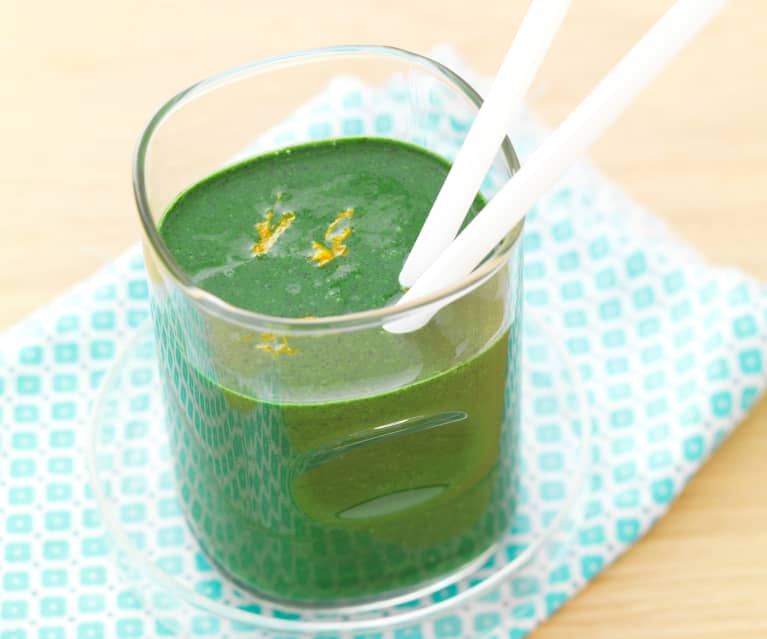 Smoothie ze spiruliną Smoothie ze spiruliną