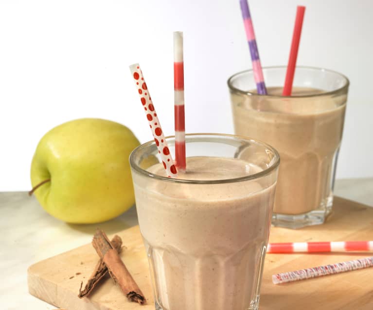 Smoothie jabłkowe z orzechami Smoothie jabłkowe z orzechami