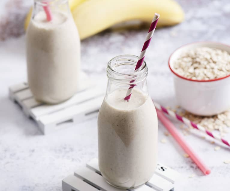 Shake bananowy z płatkami owsianymi Shake bananowy z płatkami owsianymi