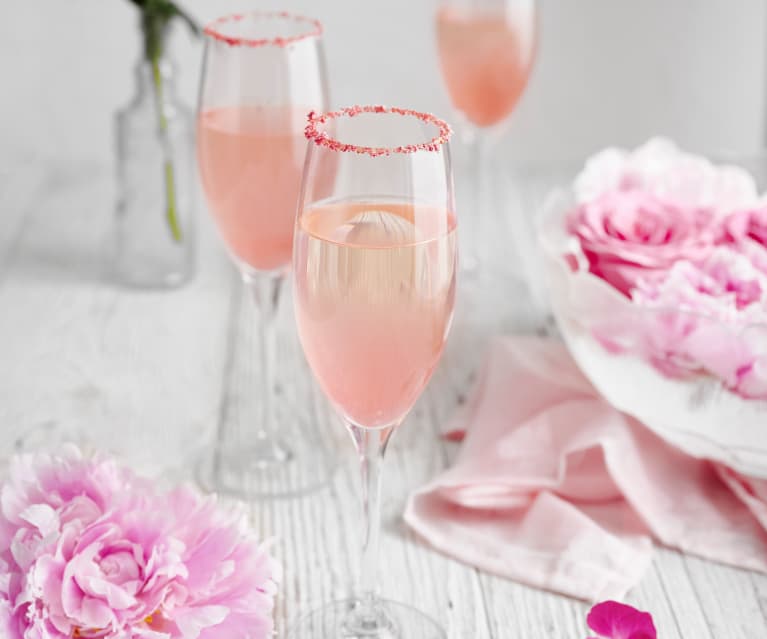 Bezalkoholowy różowy drink (Virgin pink mimosa) Bezalkoholowy różowy drink (Virgin pink mimosa)