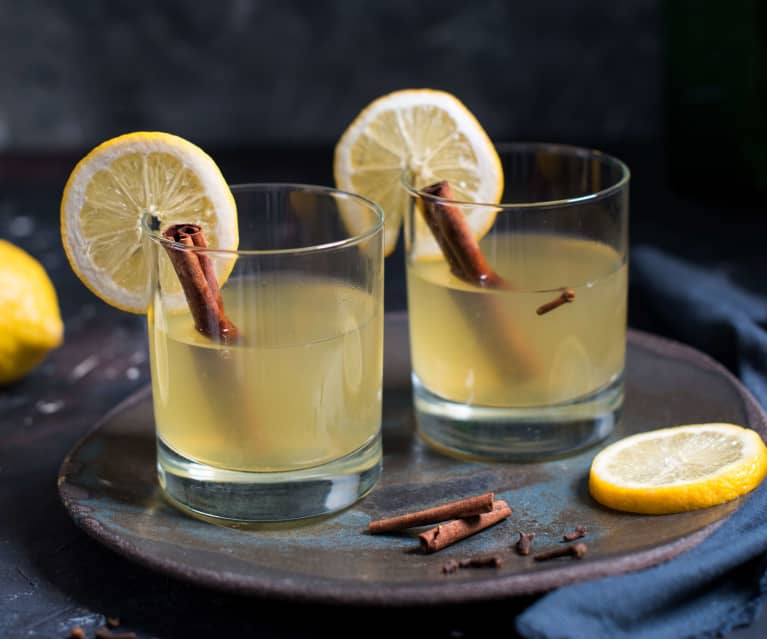 Gorący napój z whisky (Hot Toddy) Gorący napój z whisky (Hot Toddy)