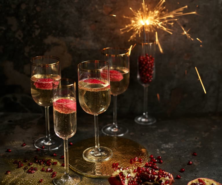Wino musujące z sorbetem malinowym Wino musujące z sorbetem malinowym