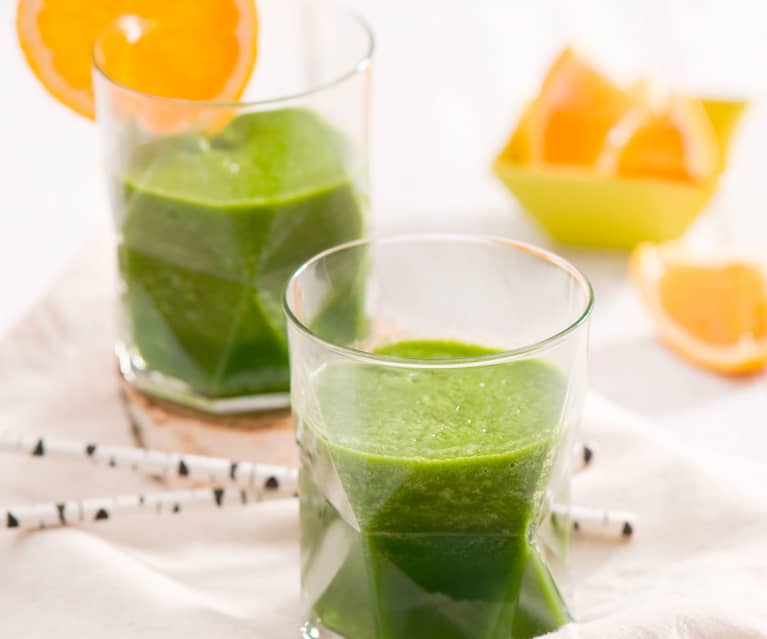 Smoothie pomarańcza-jabłko-szczaw Smoothie pomarańcza-jabłko-szczaw