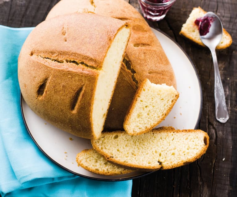 Drożdżowy chlebek oliwny (Pompes à l'huile) Drożdżowy chlebek oliwny (Pompes à l'huile)