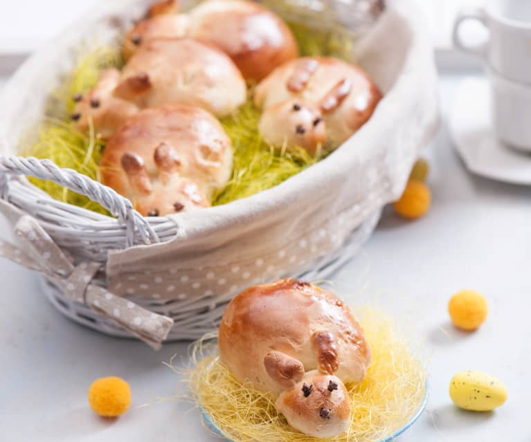Bułeczki wielkanocne zajączki Bułeczki wielkanocne zajączki
