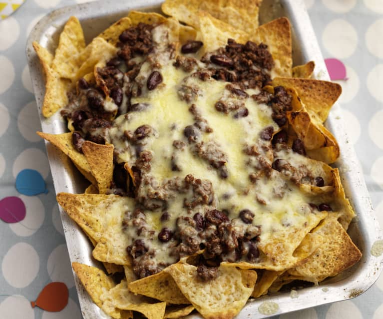 Nachos z chili i serem Nachos z chili i serem