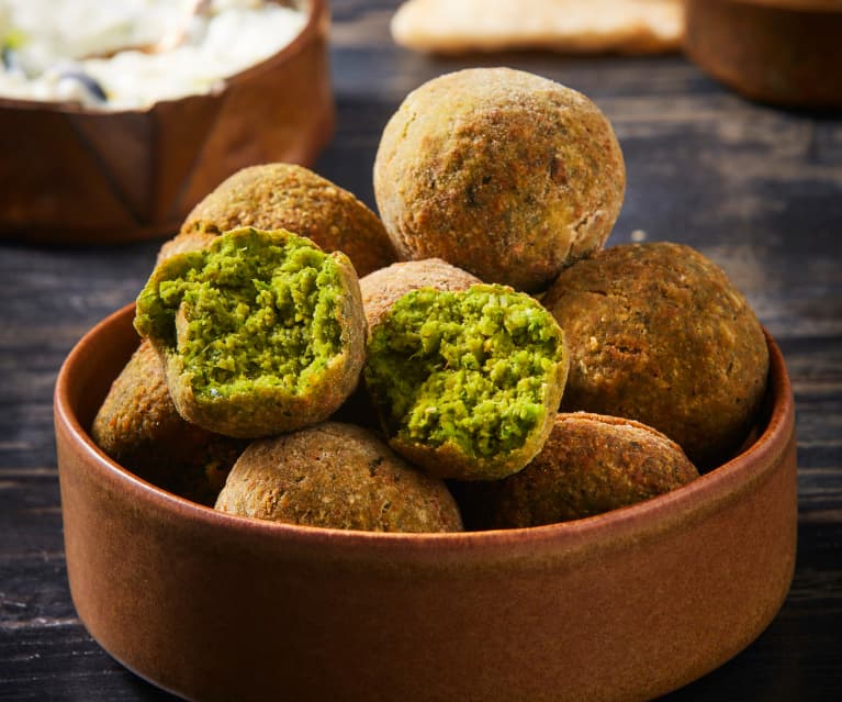 Falafele z łodygami natki pietruszki i kolendry Falafele z łodygami natki pietruszki i kolendry