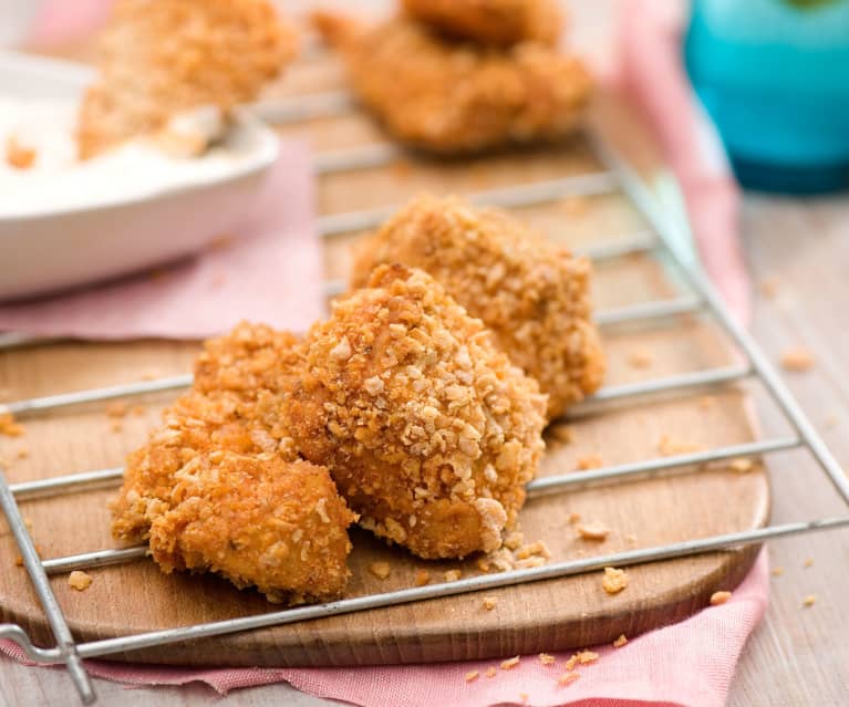 Domowe nuggetsy z dwoma sosami Domowe nuggetsy z dwoma sosami