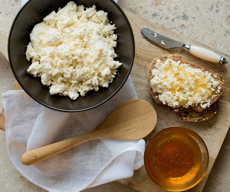 Domowa ricotta Domowa ricotta