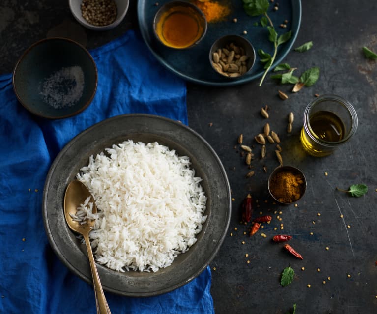 Gotowanie 200 g ryżu basmati Gotowanie 200 g ryżu basmati