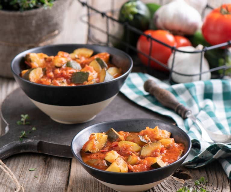 Cukinia w pomidorach Cukinia w pomidorach