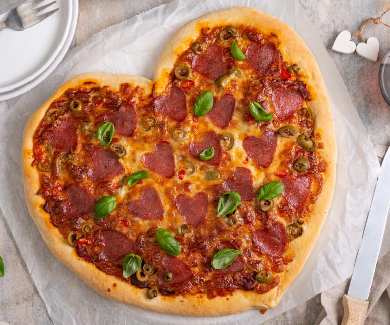Walentynkowa pizza serce Walentynkowa pizza serce