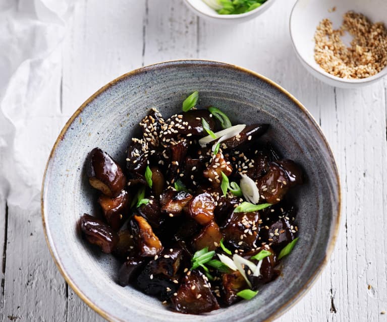 Bakłażan (sous-vide) z miso (z osłoną noża miksującego) Bakłażan (sous-vide) z miso (z osłoną noża miksującego)