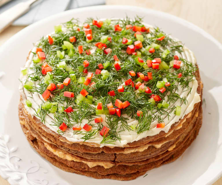 Wytrawny tort naleśnikowy z wątróbką Wytrawny tort naleśnikowy z wątróbką
