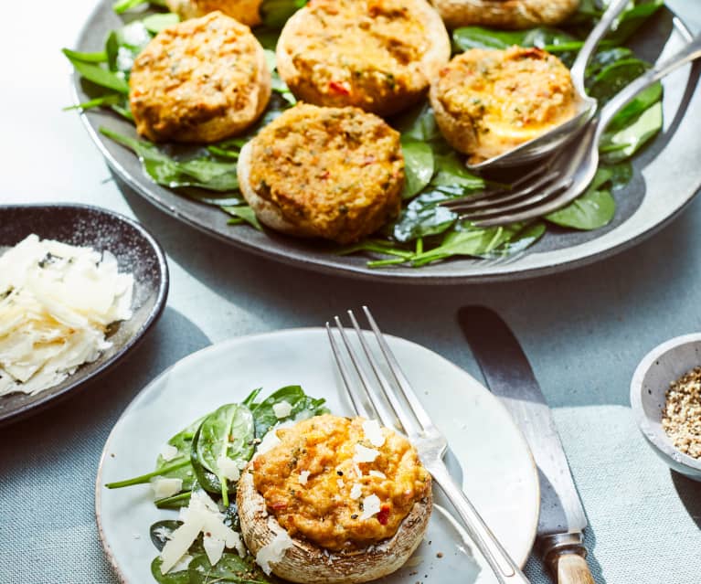 Grillowane pieczarki nadziewane serami z papryczką chili Grillowane pieczarki nadziewane serami z papryczką chili