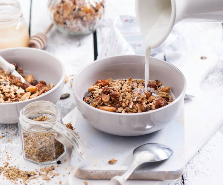 Granola z czarnym bzem Granola z czarnym bzem